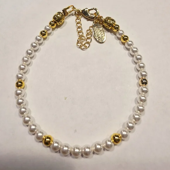 SALE!! 14K Gold-Filled Petite White Pearl Bracelet - Picture 4 of 4